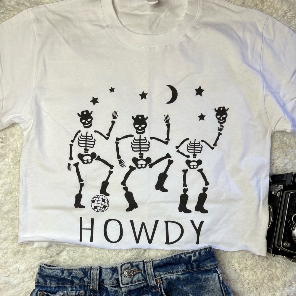 HOWDY Skeleton Crop Tee | Womens crop tee